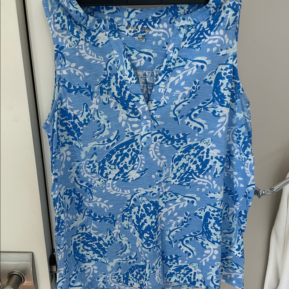 Lilly Pulitzer Blue and White Patterned Top